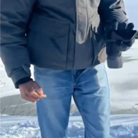 Eddie Bauer Men's Superior Down - Medium. Perfect for Ottawa winters. - Picture 2 of 2